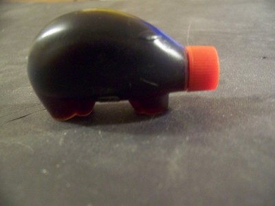 soy-pig-container1-2-photo-by-ido-kenan-cc-by-sa soy-pig-container1-2-photo-by-ido-kenan-cc-by-sa