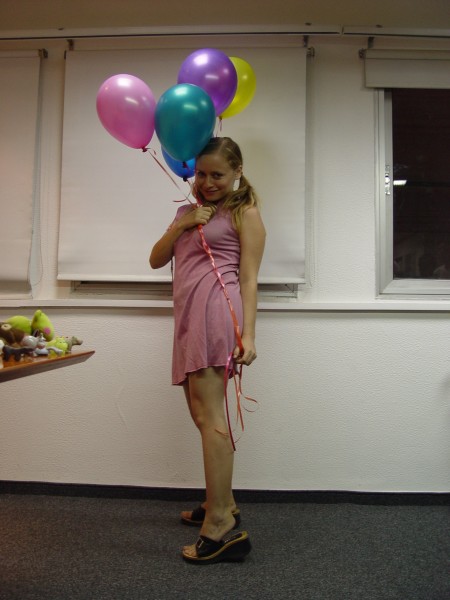 איריס אברמוביץ' בצילומי "המוסד הסגור". צילום: היפופוטם הפקות יוקרה