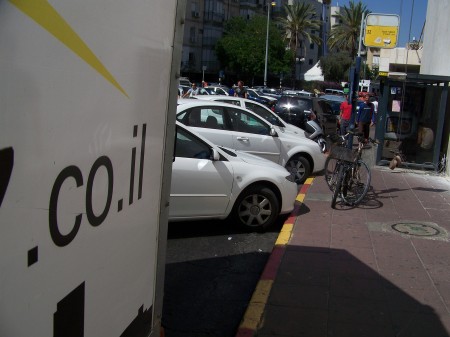 co.il על משאית. צילום: עידו קינן, cc-by-sa co.il על משאית. צילום: עידו קינן, cc-by-sa